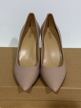 MICHAEL Michael Kors Blush Pink Pointed-Toe Pumps Ladies